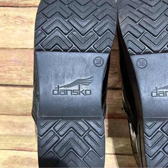 Dansko Fluorescent Nursing Clogs - Picture 7 of 8